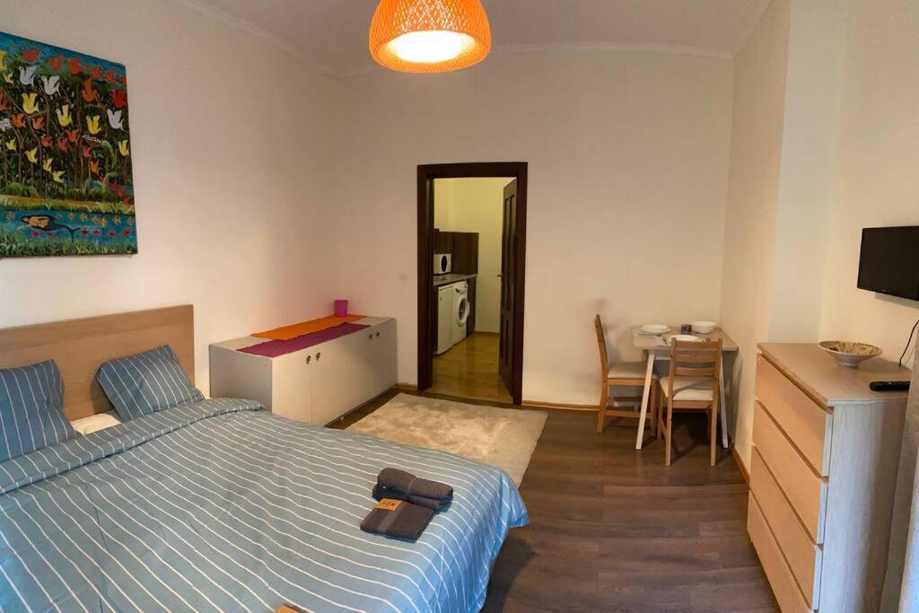 Opera Apartment 2 With Wifi & Tv Sofia Bagian luar foto